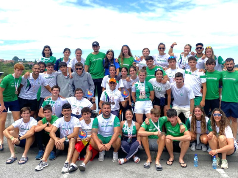 El Náutico Sevilla, subcampeón de España de sprint olímpico de piragüismo