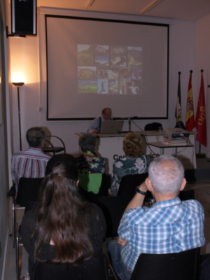 Recorriendo la riqueza cultural de Navarra desde el emblemático Centro Cívico de Triana. (Sevilla)