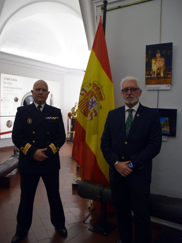 La Torre del Oro inaugura una exposición fotográfica única sobre la Armada Española