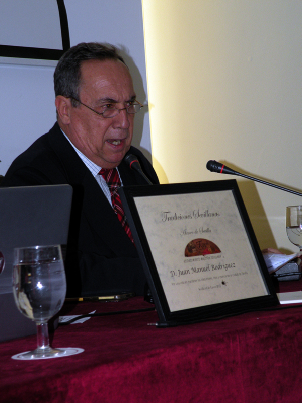  Del Ateneo a la Historia: La Fascinante Conferencia de Juan Manuel Rodríguez sobre Sevilla