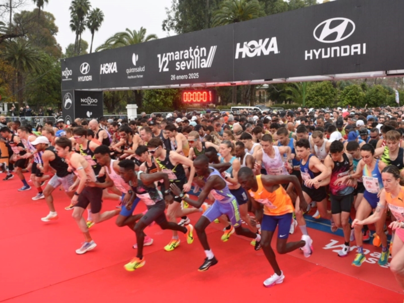 Más de 17,000 Corredores Hacen Historia en el Medio Maratón de Sevilla 2023