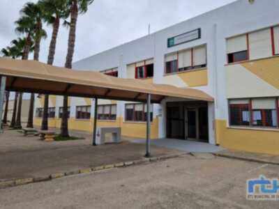 56 jóvenes ajedrecistas participaron en un torneo escolar por equipos celebrado en el Instituto Salmedina de Chipiona