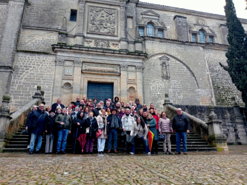  Las asociaciones Anaquel, Pinsapo y el Ateneo de Triana celebran un exitoso viaje cultural a Úbeda y Baeza 