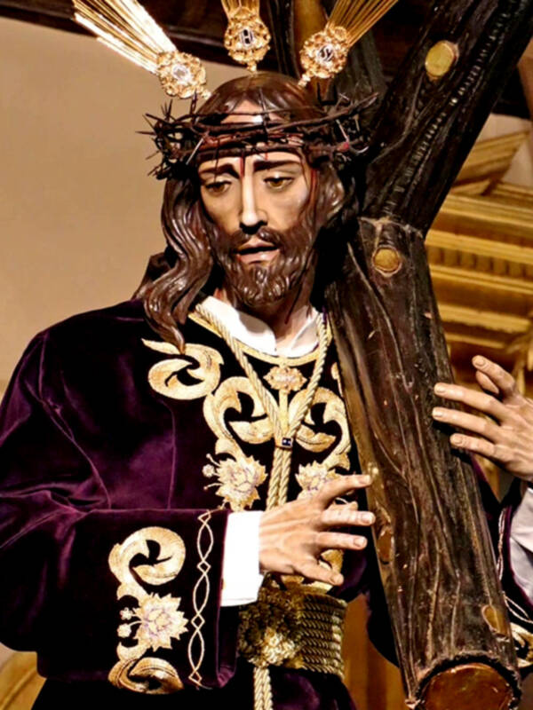  El Domingo de Ramos amanece con nuevo esplendor para Ntro. Padre Jesús Nazareno en Alcalá del Río