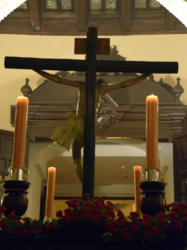  La Asociación de Fieles del Cristo del Buen Fin realiza su salida procesional de Martes Santo