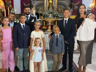 La familia formada por Israel y María de Nazaret con sus 8 hijos, serán enviados por la Iglesia de Chipiona, a Australia como familia en misión para evangelizar