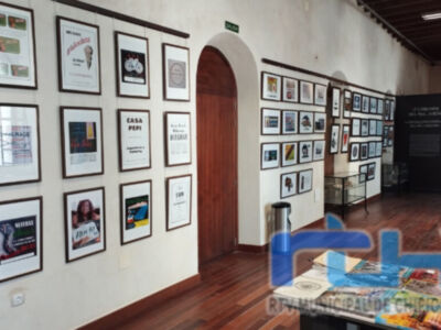 La sede de la Asociación Caepionis acoge una muestra de anuncios antiguos de Chipiona