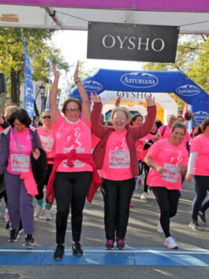 La Carrera de la Mujer reúne a 8.000 participantes en Sevilla y cierra un circuito con más de 110.000 corredoras