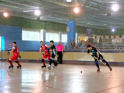 La falta de puntería vuelve a condenar al Club Patín Irlandesas Sevilla en la OK Liga Bronce Sur