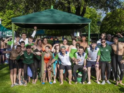 El Club Náutico Sevilla, protagonista del Andaluz Open de natación en aguas abiertas