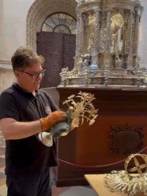 Así se prepara la Catedral de Sevilla para la procesión del Corpus Christi