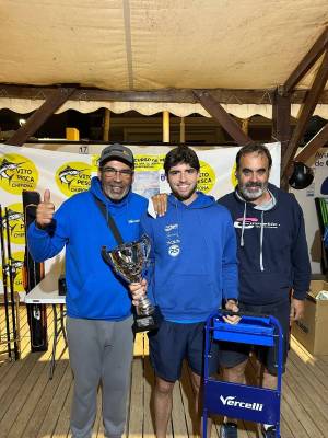 El Concurso de Pesca Mar-Costa contó 75 participantes y estuvo marcado por la llegada masiva de algas