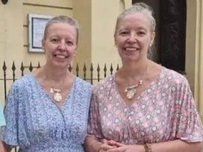 Abierta la exposición pública del expediente para nombrar Hijas Adoptivas de Chipiona a María Regla y María Dolores Martín Castillo