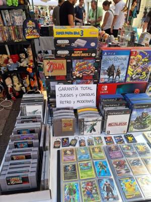 Consolas retro, cartas Pokémon y una zona de juego gratuita: Toy Street Market vuelve a Torre Sevilla