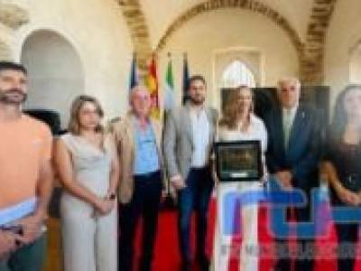 Chipiona homenajea a Rocío Carrasco en el Día del Turismo por su contribución para hacer realidad el Centro de Interpretación Rocío Jurado