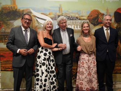 Manuel Alejandro recibe el II Premio Andaluz de las Bellas Artes y reivindica la emoción como esencia de la música