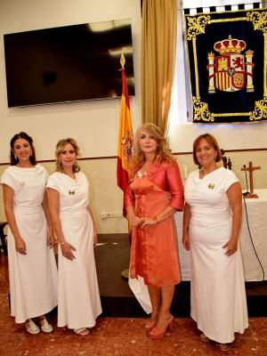 ACIME distingue en Sevilla a María Fidalgo Casares con la Cruz al Mérito por su trayectoria de divulgación histórica y compromiso con la cultura militar