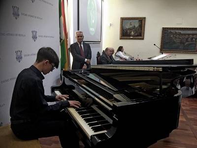  Del compromiso médico al compromiso social,la nueva iniciativa impulsada por el Dr. Ángel Moliní 