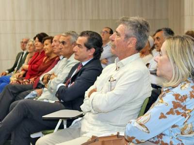 Gran éxito de la inauguración del Foro de la Experiencia del Colegio Oficial de Farmacéuticos de Sevilla