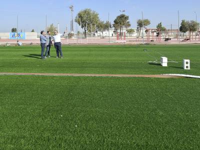 Obras en la pista de atletismo Rafael Curado Tejero.