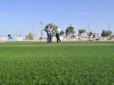 Visita a las obras de la pista de atletismo.